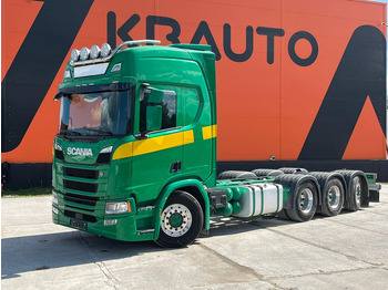شاحنة بهيكل معدني للمقصورة SCANIA R 500