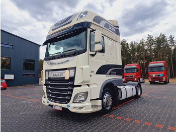 مقطورة السحب DAF XF 106 460