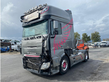 مقطورة السحب DAF XF 510