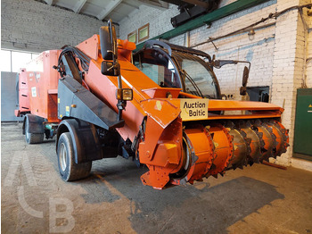 معدات الماشية KUHN