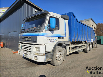 شاحنة قلاب VOLVO FM7