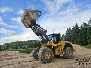 اللودر بعجل VOLVO L180G