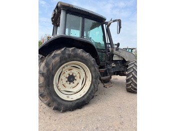 تأجير VALTRA T130 VALTRA T130: صورة 1