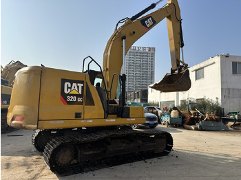 حفار زاحف CATERPILLAR 320GC