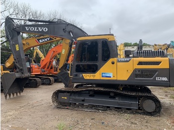 حفار زاحف VOLVO EC200