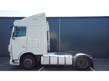 مقطورة السحب DAF XF 440