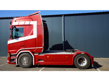 مقطورة السحب SCANIA R 450
