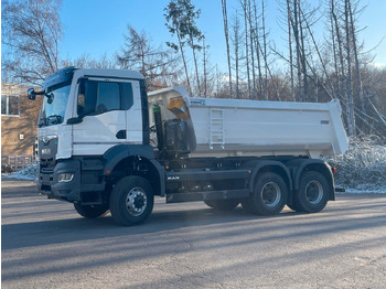 شاحنة قلاب MAN TGS 33.440