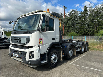 شاحنة برافعة خطافية VOLVO FMX