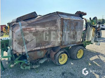 آلة بالات دائرية John Deere 744: صورة 4