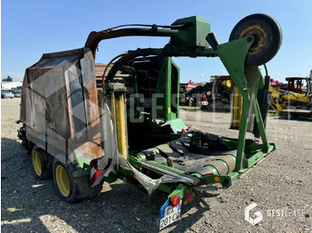 آلة بالات دائرية John Deere 744: صورة 3