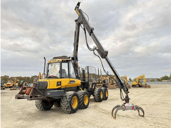 جرار شحن جذوع أشجار الغابات PONSSE