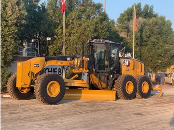 ماكينة تسوية CATERPILLAR 14