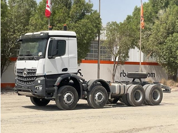 شاحنة بهيكل معدني للمقصورة MERCEDES-BENZ Arocs