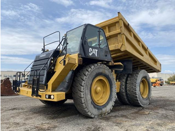 شاحنة قلابة صلبة/ شاحنة صخور CATERPILLAR 777F