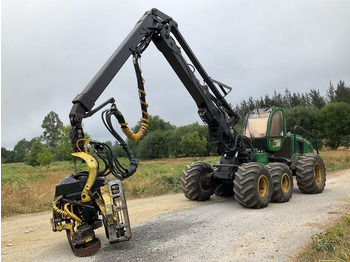 آلة حصاد الأشجار JOHN DEERE