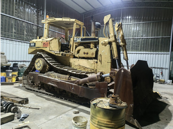 بلدوزر CATERPILLAR D8R