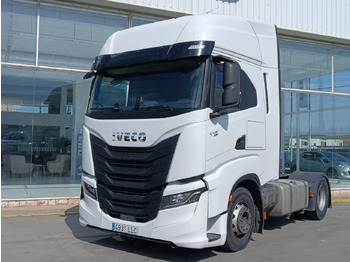مقطورة السحب IVECO