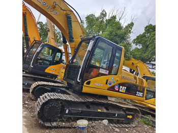 حفار زاحف CATERPILLAR 320CL
