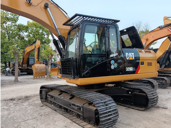 حفار زاحف CATERPILLAR 320D2