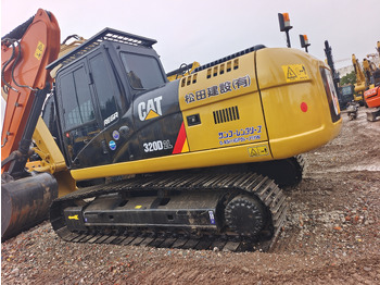 حفار زاحف CAT 320D2L: صورة 5