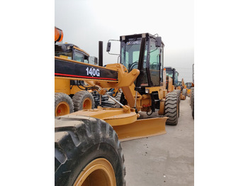 ماكينة تسوية CATERPILLAR 140H