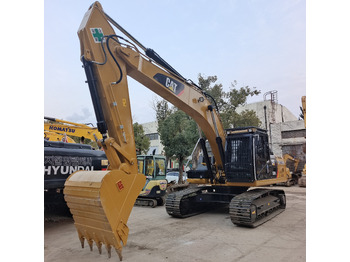 حفار زاحف CATERPILLAR 330D2L