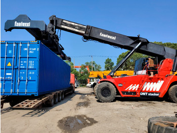 آلة حمل الحاويات في الأماكن الصغيرة FANTUZZI