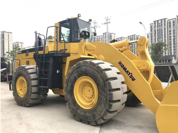 اللودر بعجل KOMATSU WA600
