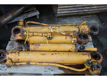 أسطوانة هيدروليكية LIEBHERR