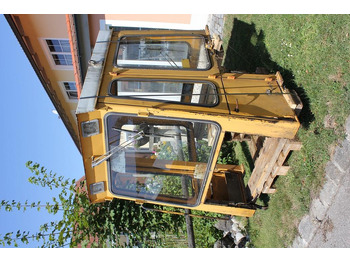 كابينة LIEBHERR