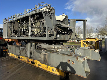 رافعة زاحفة LIEBHERR LR 1160