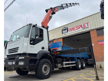 شاحنات مسطحة IVECO Trakker