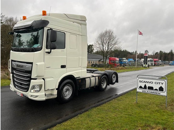مقطورة السحب DAF XF 530