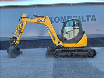 حفار صغير JCB