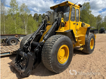 اللودر بعجل VOLVO L90