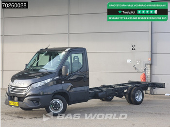 شاحنة توصيل مغلقة IVECO Daily 35c21