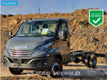 شاحنة توصيل مغلقة IVECO Daily 70c18