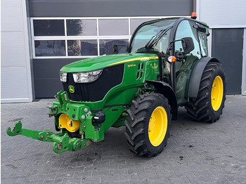 جرار JOHN DEERE