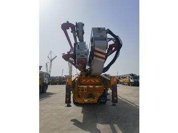 مضخة خرسانة XCMG Official Second Hand 62m Concrete Boom Pump HB62V Truck Mounted Concrete Pump For Sale: صورة 5