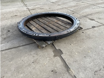 حلقة الدوران - حفّار KOMATSU PC 228: صورة 2 حلقة الدوران - حفّار KOMATSU PC 228: صورة 2