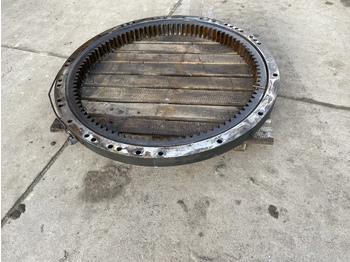 حلقة الدوران - حفّار KOMATSU PC 228: صورة 4 حلقة الدوران - حفّار KOMATSU PC 228: صورة 4