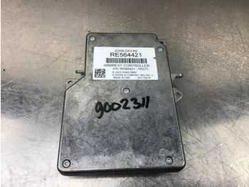 الكابينة والداخلية JOHN DEERE