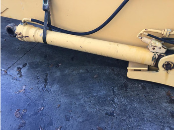 أسطوانة هيدروليكية LIEBHERR