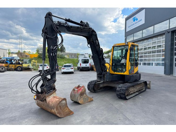 حفار زاحف TAKEUCHI