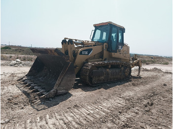 اللودر المجنزر CATERPILLAR 973