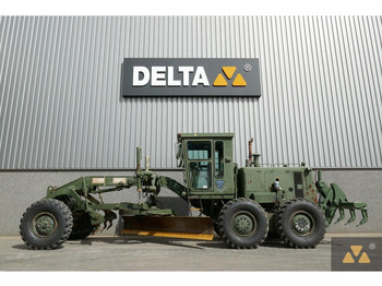 ماكينة تسوية CATERPILLAR