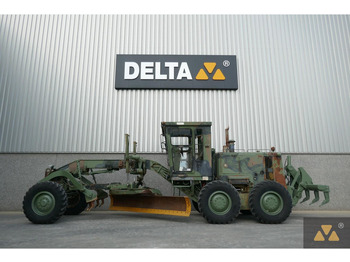 ماكينة تسوية CATERPILLAR