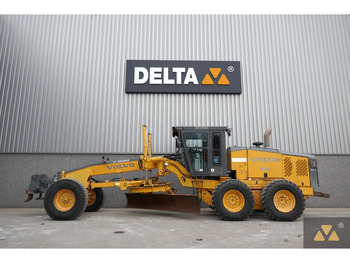 ماكينة تسوية VOLVO