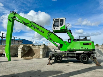 آلة التعامل مع النفايات SENNEBOGEN